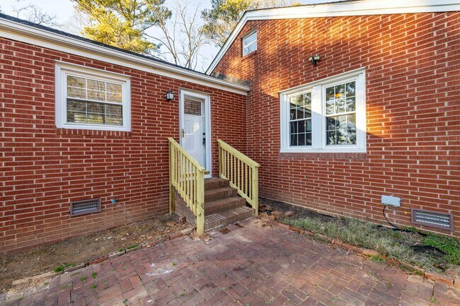 Building Photo - 6381 NC-73