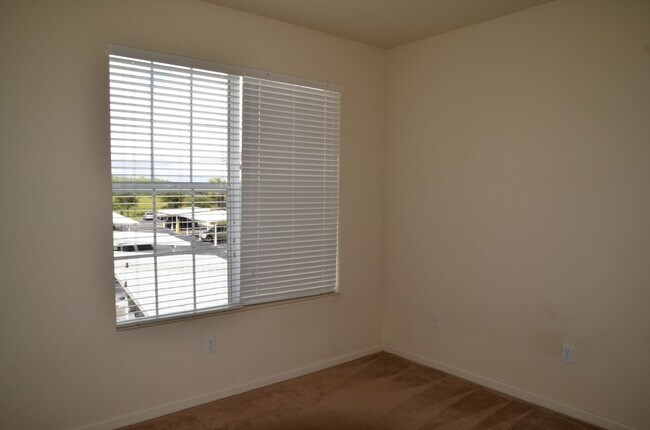 Building Photo - 3301 Whitestone Cir