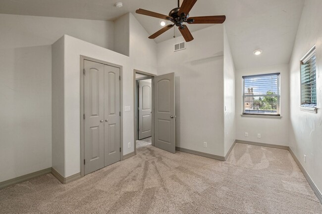 Building Photo - 1275 S Clayton St