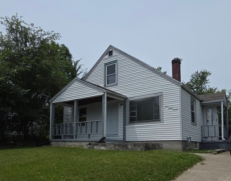 Building Photo - 937 Elmhurst Rd