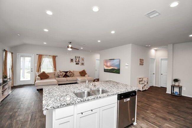 Building Photo - 3610 Crimson Embers Lane