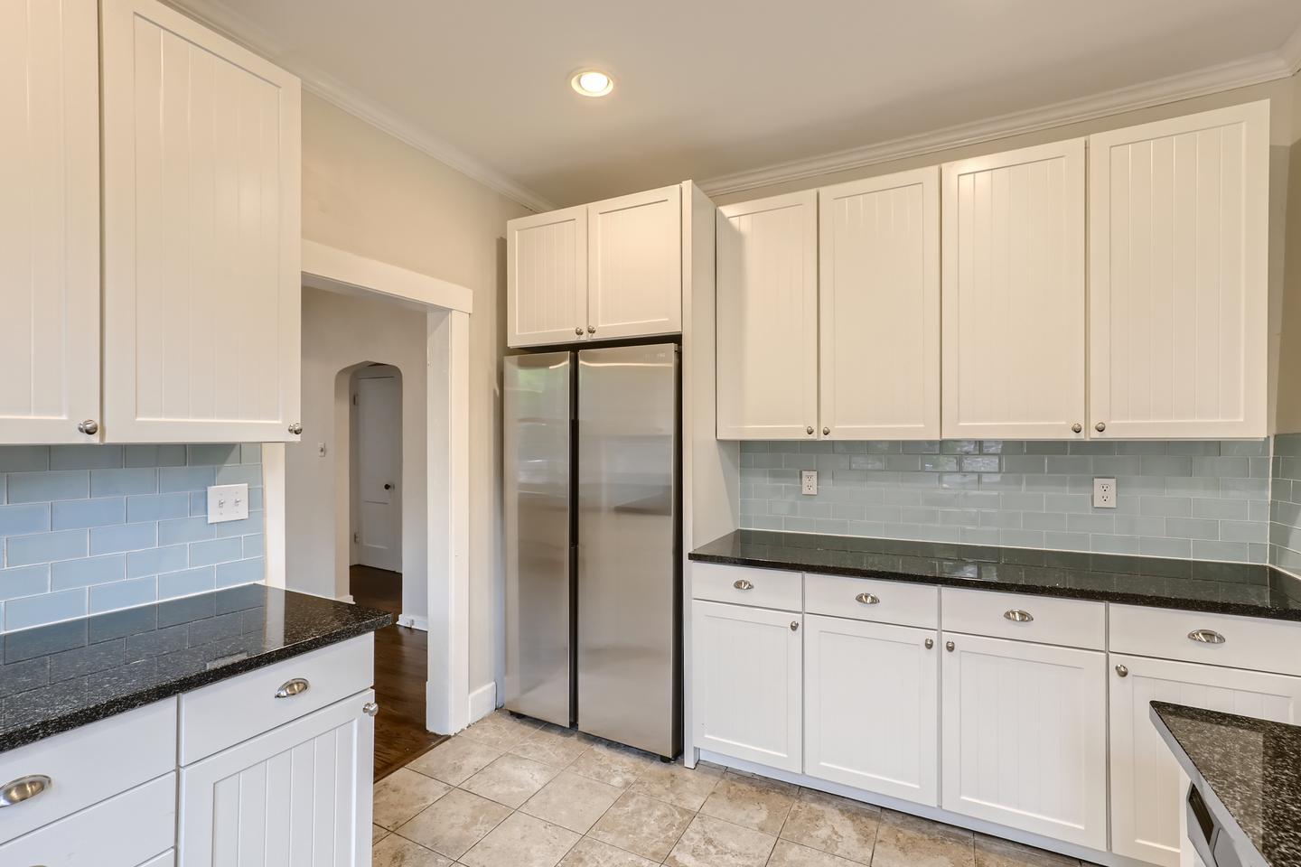 Building Photo - Sophisticated Highlands home walkable to popular eateries