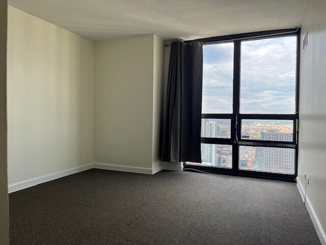 Building Photo - 10 E Ontario St