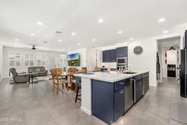 Building Photo - 21357 E Macaw Dr