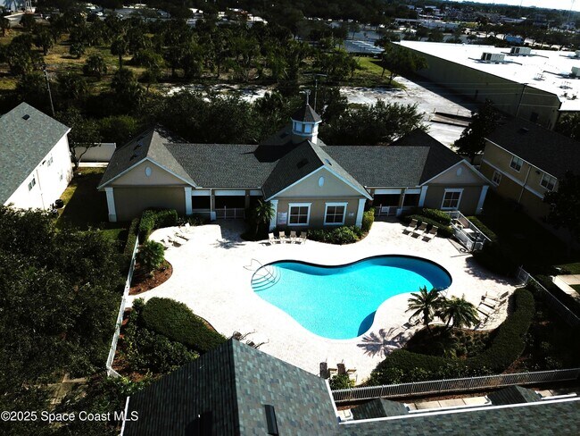 Building Photo - 110 Turpial Way