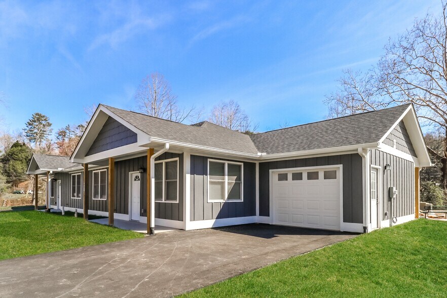 Building Photo - 216 Sycamore Cv Rd