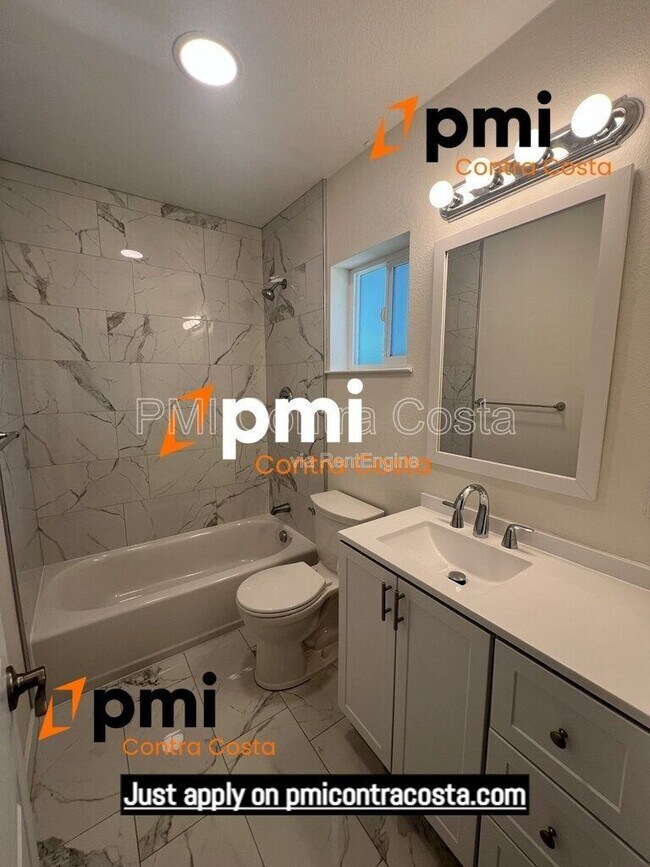 Building Photo - 1173 Las Juntas Way