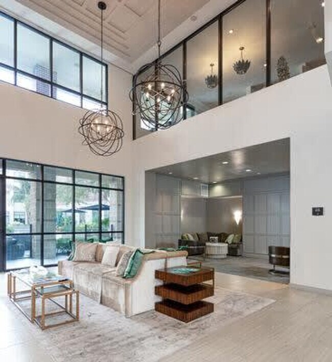 Building Photo - 4410 Westheimer Rd