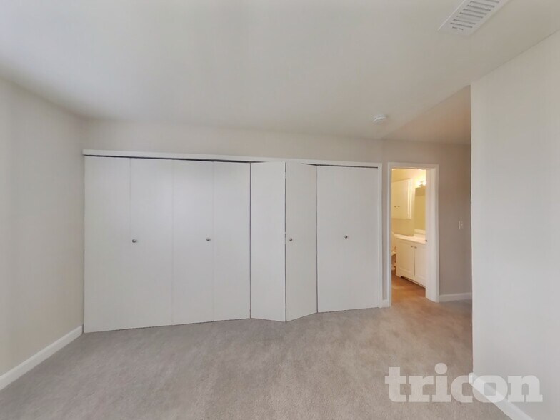 Building Photo - 7326 Glen Trail