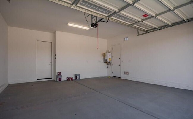 Building Photo - 24136 N 172nd Dr