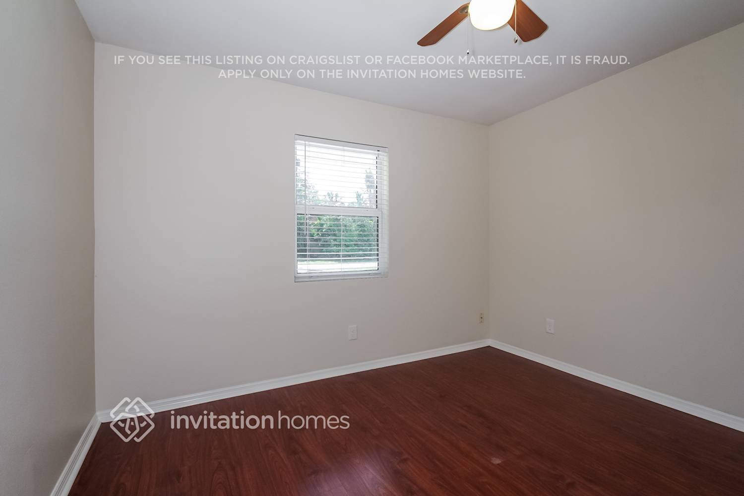 Building Photo - 923 38th St W