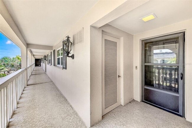 Building Photo - 147 Bluff View Dr