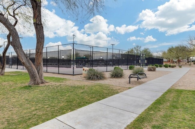 Building Photo - 3983 E Cat Balue Dr