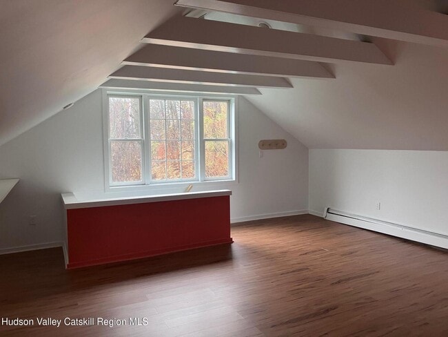 Building Photo - 133 N Rd