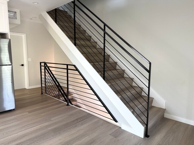 Building Photo - 2616 ELL