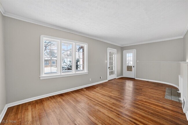 Building Photo - 4977 E 90th St