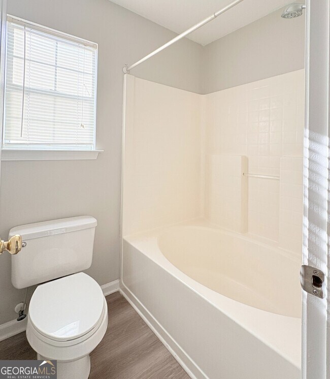 Building Photo - 102 Natures Bounty Trail