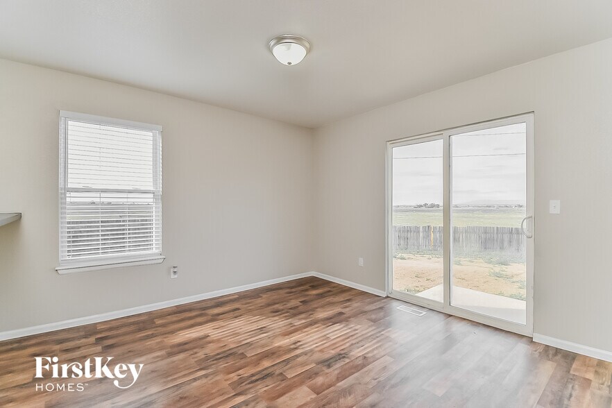 Building Photo - 942 Square Dance Ln