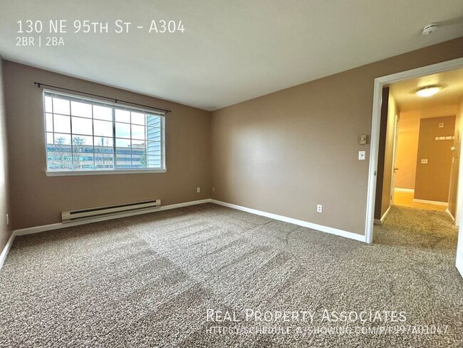 Building Photo - 2 BR/2 Bath Condo Maple Leaf Neighborhood-...