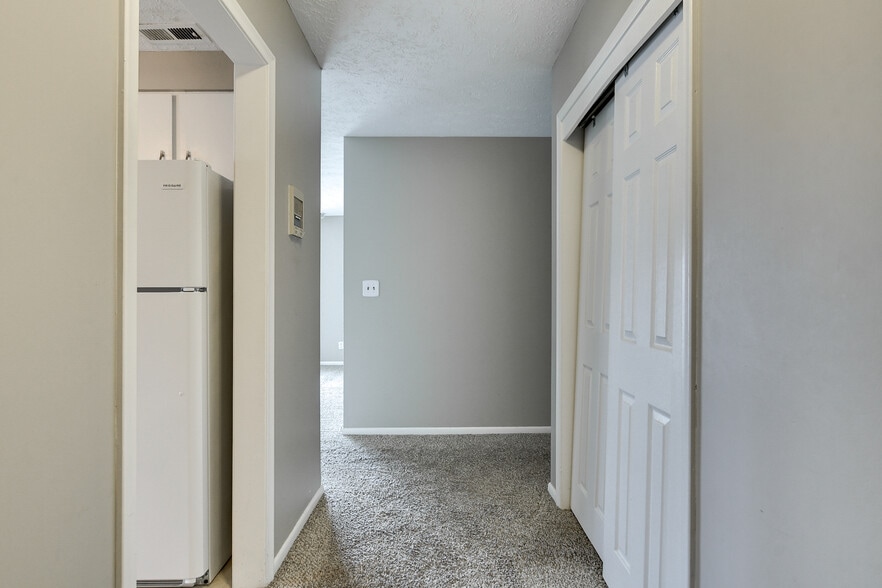 Building Photo - 500 S 37th St