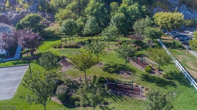 Building Photo - 4204 Ramapo Ct