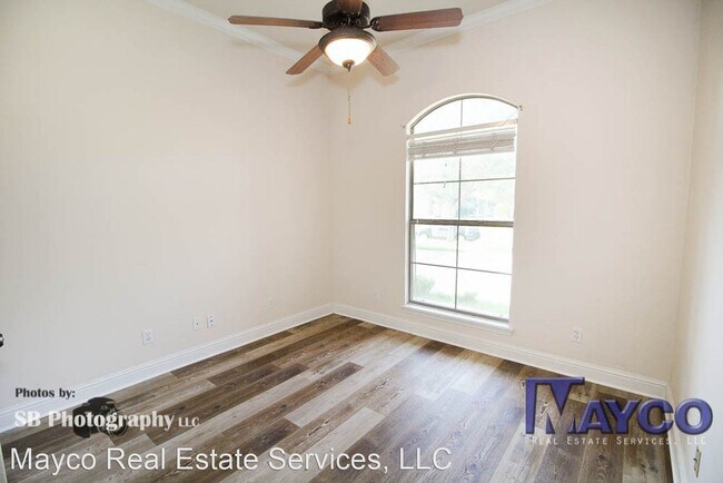 Building Photo - 4 br, 2 bath House - 448 Grand Oaks