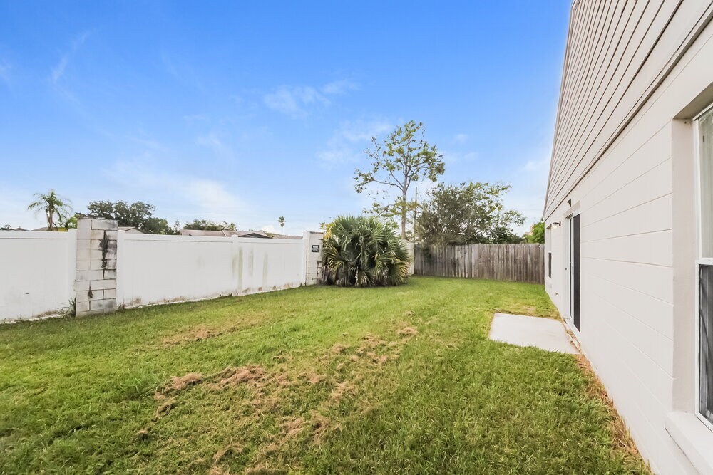 Building Photo - 2872 Woodruff Dr