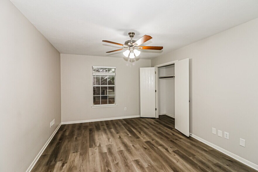 Building Photo - 7818 Yaupon Ranch Ct