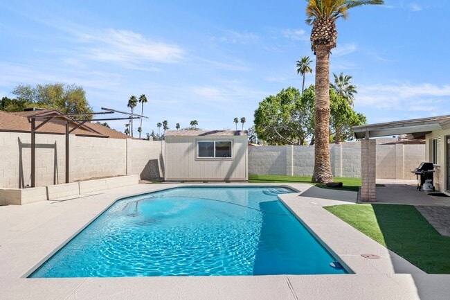 Building Photo - AMAZING ASU RENTAL CLOSE TO CAMPUS