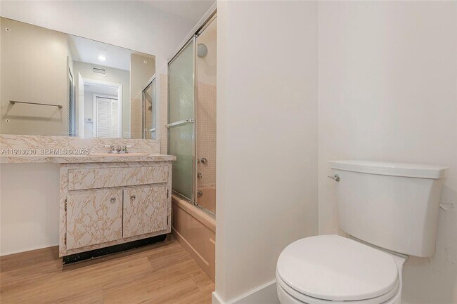 Building Photo - 16800 NE 15th Ave