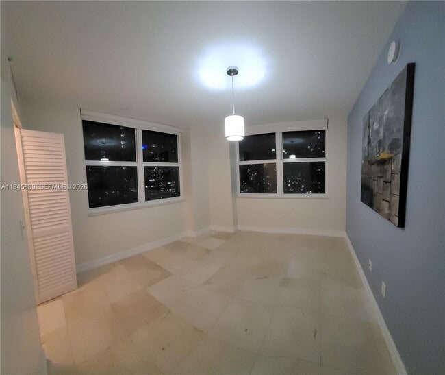 Building Photo - 31 SE 5th St