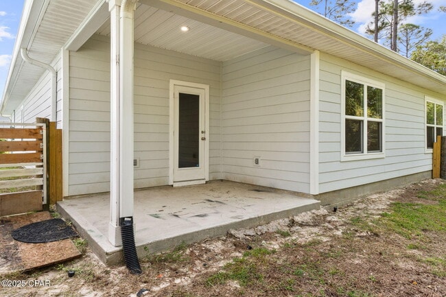 Building Photo - 397 Emerald Cove St