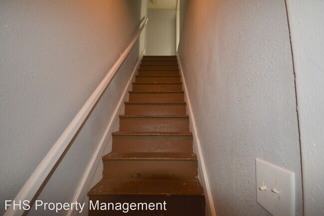 Building Photo - 4 br, 2 bath House - 1712 N Sherman Avenue