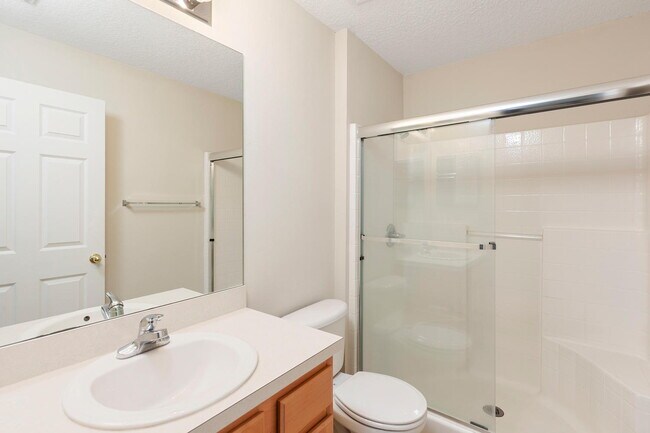 Building Photo - Beautifully Updated & Spacious 3BR/2BA Condo in a Secure Gated Community — Includes Cable, Intern...