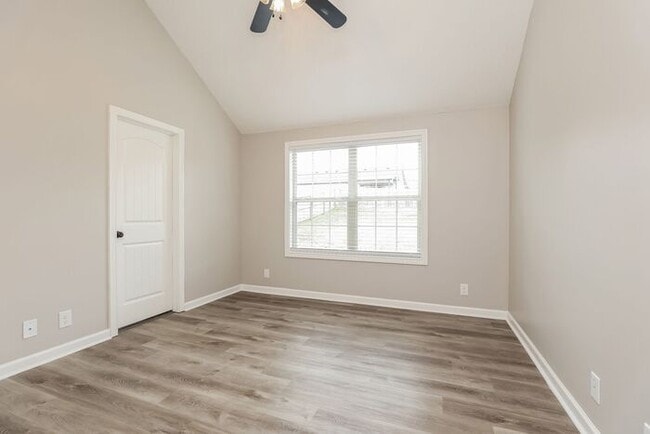 Building Photo - 1363 Freedom Dr