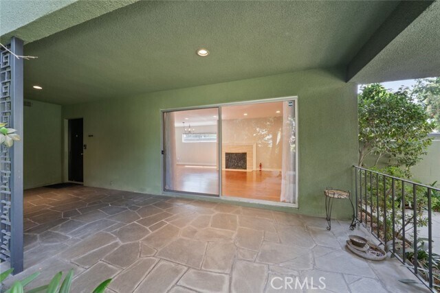 Building Photo - 1209 S Orange Grove Blvd