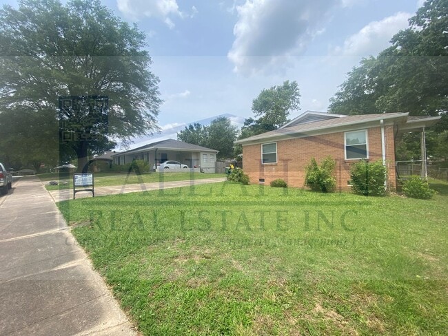 Building Photo - Park Hill 2 Bedroom