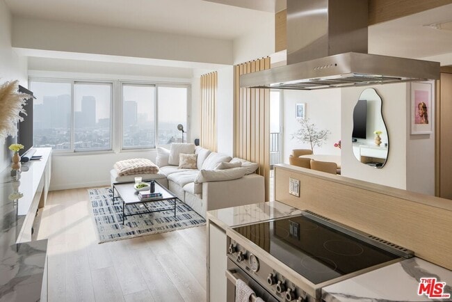 Building Photo - 10501 Wilshire Blvd