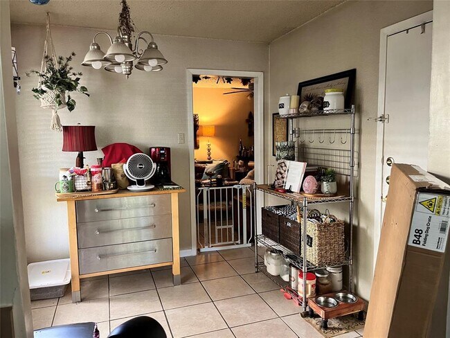 Building Photo - 13357 Water Oak Ln