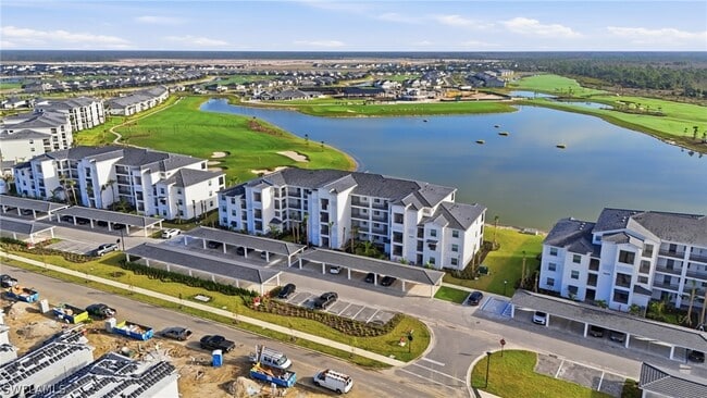 Building Photo - 15375 Grn Acrs Ave