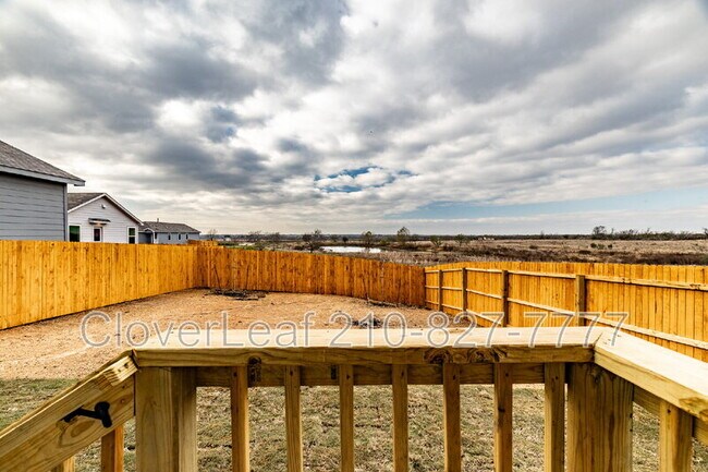 Building Photo - 12822 Ratcliff Lk