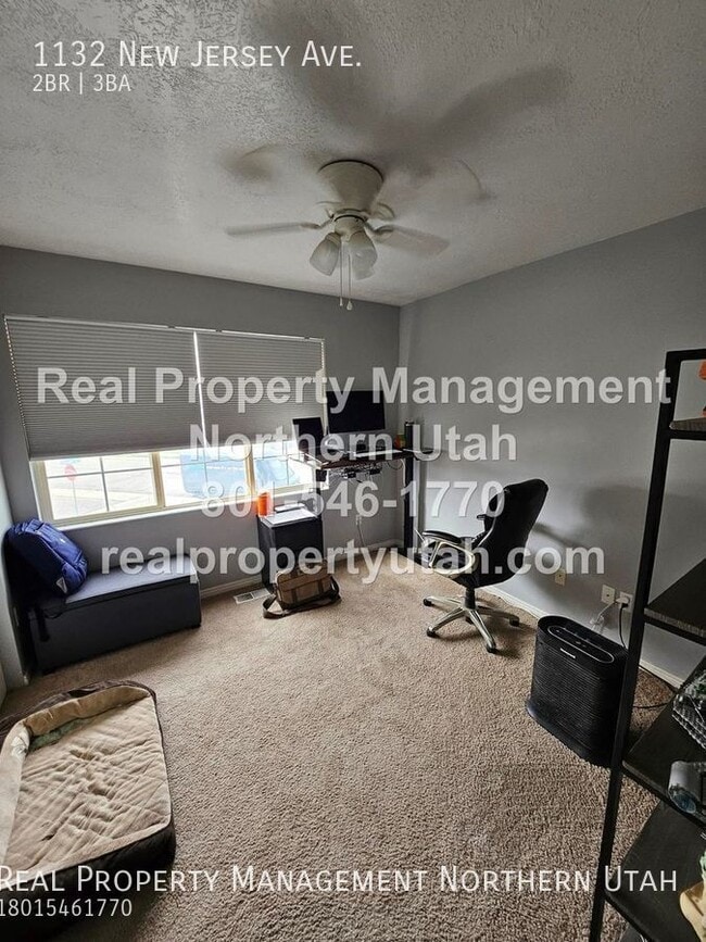 Building Photo - 1132 150 W