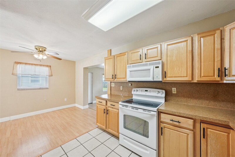 Building Photo - 5825 81st Ave