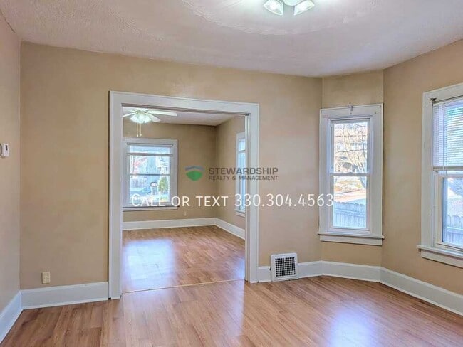 Building Photo - 1410 16th St NW