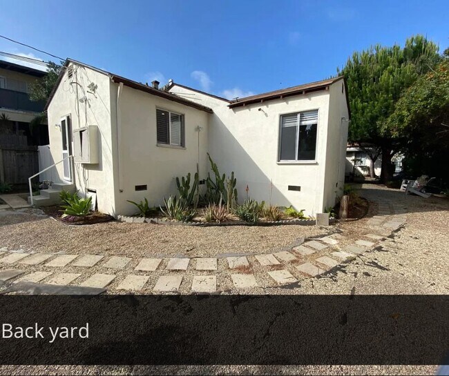 Building Photo - 1028 17th St