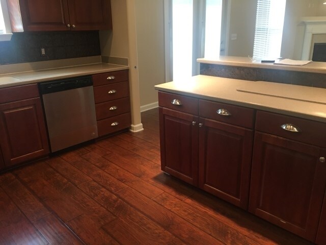 Building Photo - 132 Pine View Xing