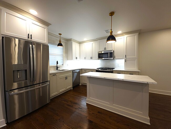 Building Photo - Lease this fully remodeled sanctuary – where modern luxury meets timeless East Texas charm!