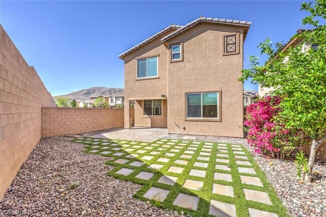 Building Photo - 12420 Pinetina St