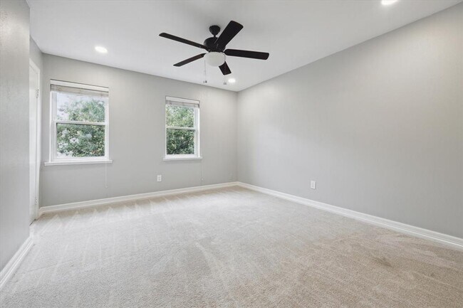 Building Photo - 5237 Arboles Dr