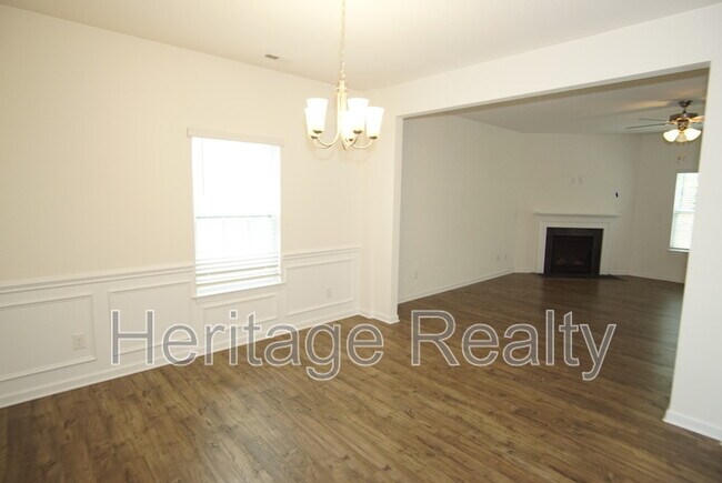 Building Photo - 1537 Sergeant Ln